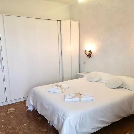 Oda ve Kahvaltı Giannina 4*