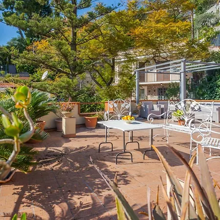 Giannina Oda ve Kahvaltı 4*