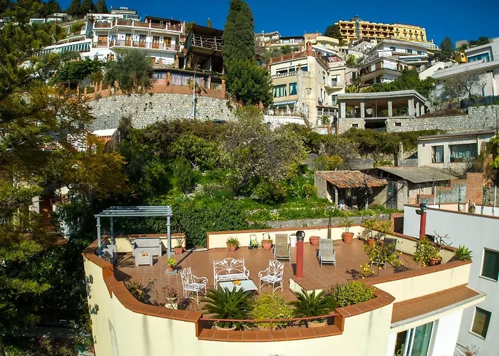 Giannina Bed & Breakfast 4*