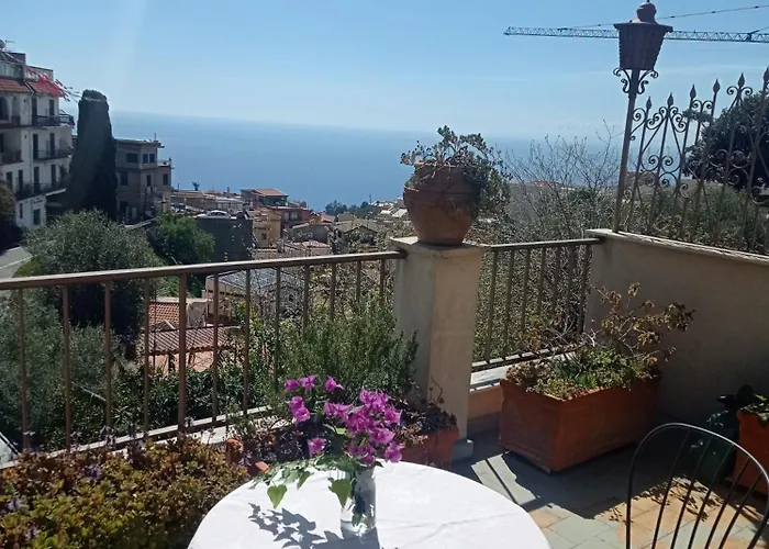 Giannina Bed & Breakfast 4*